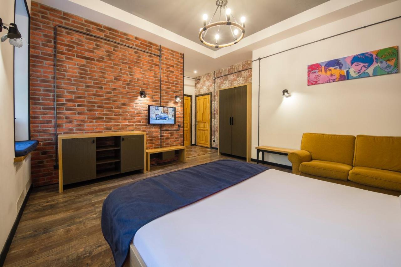 Self Check-In Apartments Near Landscape Alley Киев Экстерьер фото