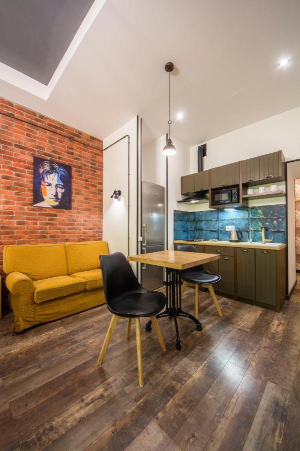 Self Check-In Apartments Near Landscape Alley Киев Экстерьер фото